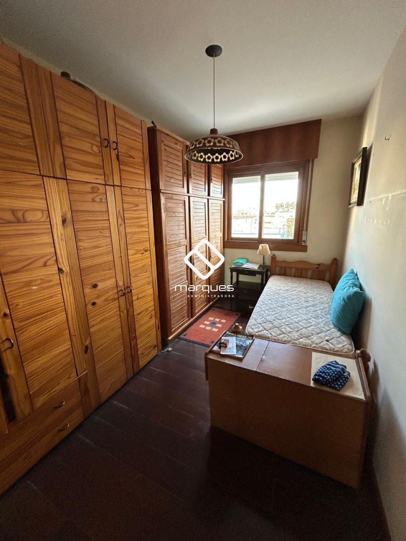 Apartamento com 3 quartos e 3 banheiros para alugar no bairro Centro, Pelotas