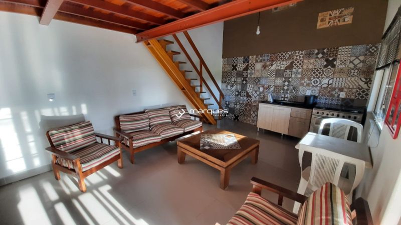 Sobrado com 4 quartos, 6 banheiros e 750m² à venda no bairro Recanto de Portugal, Pelotas