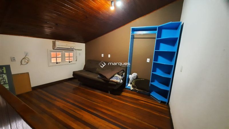 Sobrado com 4 quartos, 6 banheiros e 750m² à venda no bairro Recanto de Portugal, Pelotas