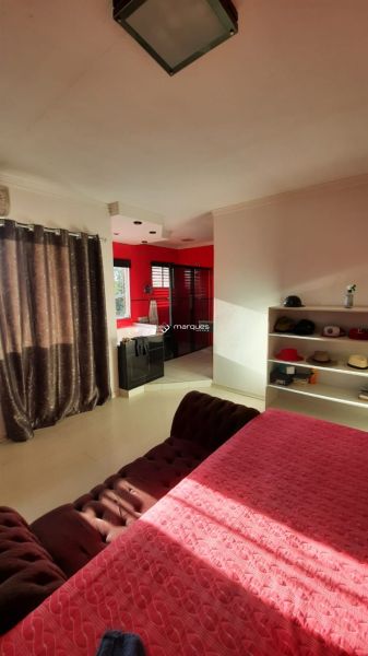 Sobrado com 4 quartos, 6 banheiros e 750m² à venda no bairro Recanto de Portugal, Pelotas