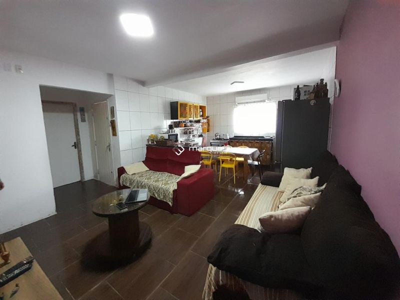Casa com 2 quartos, 2 banheiros e 78m² à venda no bairro Areal, Pelotas