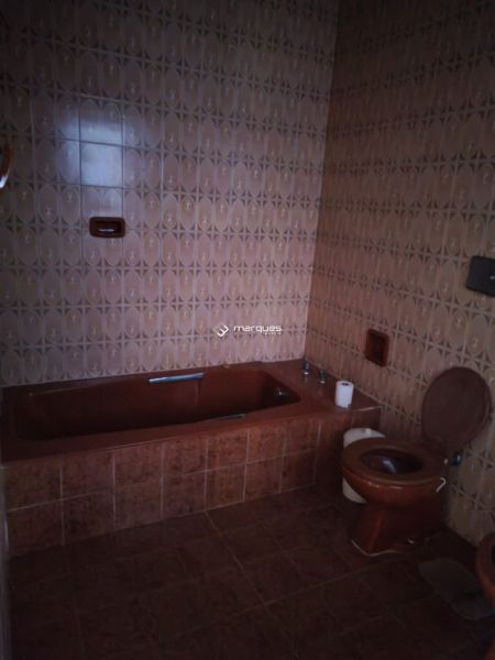 Sobrado com 4 quartos, 2 banheiros e 260m² à venda no bairro Fragata, Pelotas