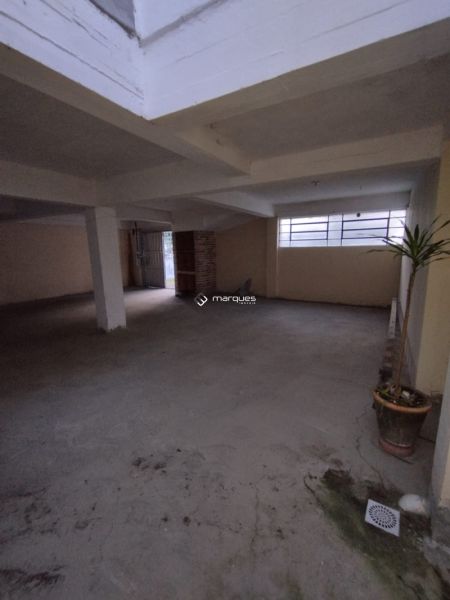 Sobrado com 4 quartos, 2 banheiros e 260m² à venda no bairro Fragata, Pelotas