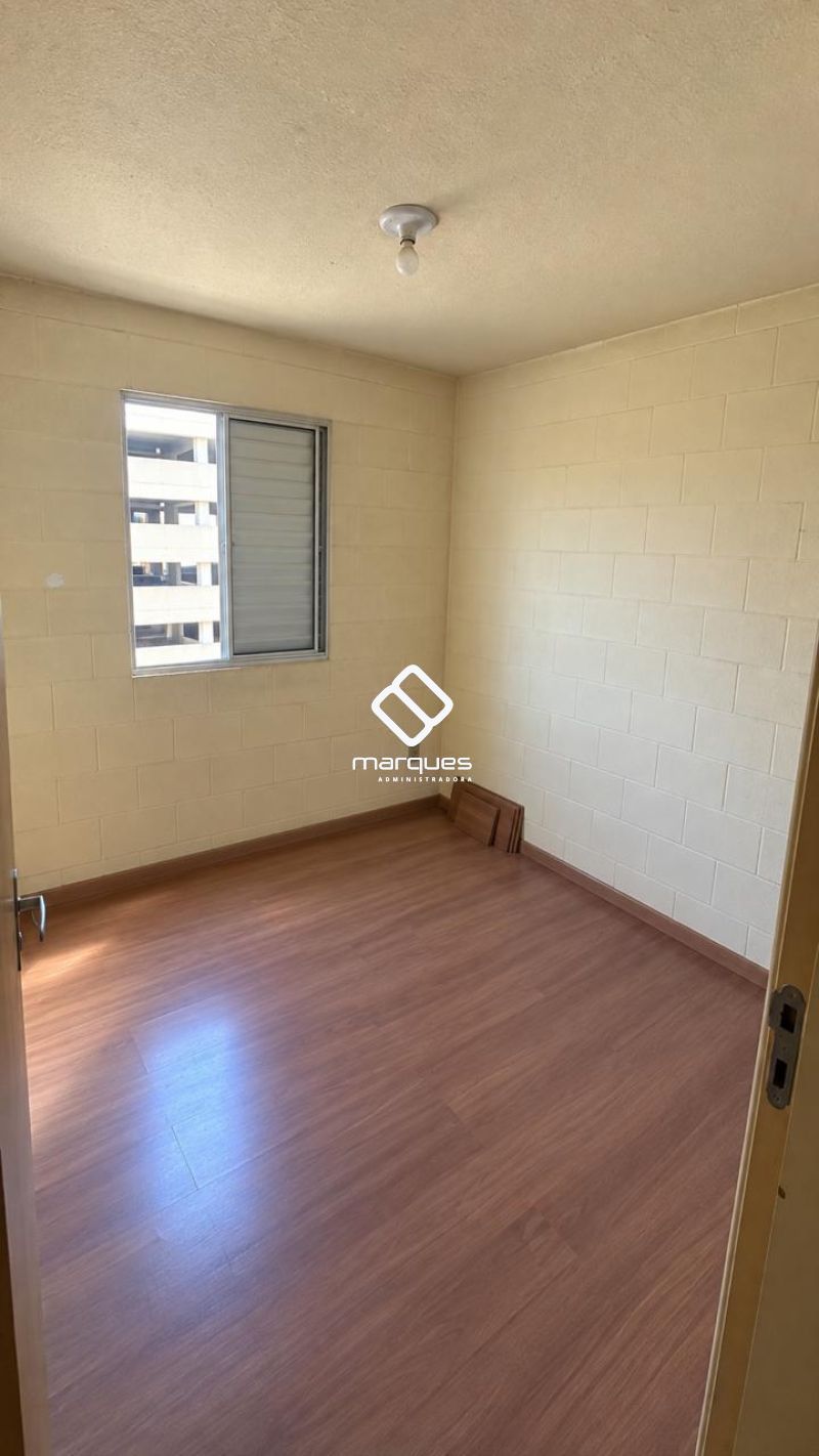 Apartamento com 2 quartos, 1 banheiro e 55m² para alugar no bairro São Gonçalo, Pelotas