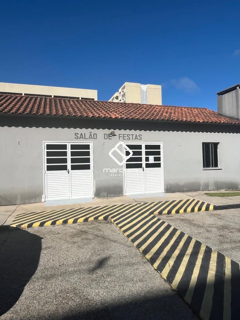 Apartamento com 2 quartos, 1 banheiro e 55m² para alugar no bairro São Gonçalo, Pelotas