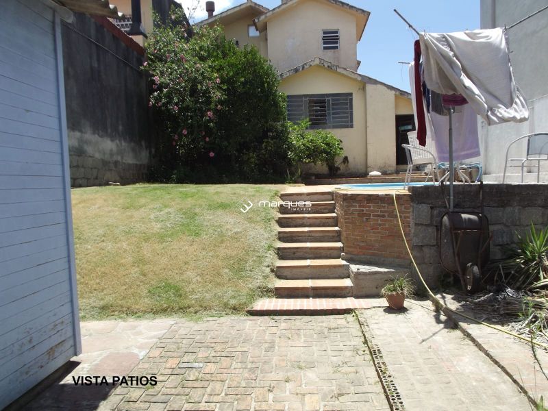 Sobrado com 3 quartos, 4 banheiros e 255m² à venda no bairro Areal, Pelotas