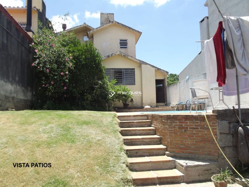 Sobrado com 3 quartos, 4 banheiros e 255m² à venda no bairro Areal, Pelotas