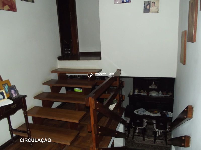 Sobrado com 3 quartos, 4 banheiros e 255m² à venda no bairro Areal, Pelotas