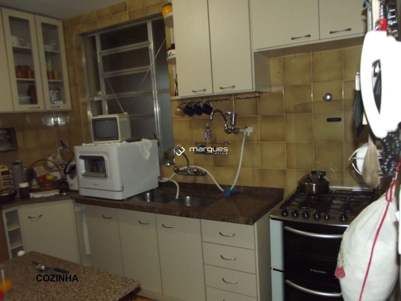 Sobrado com 3 quartos, 4 banheiros e 255m² à venda no bairro Areal, Pelotas