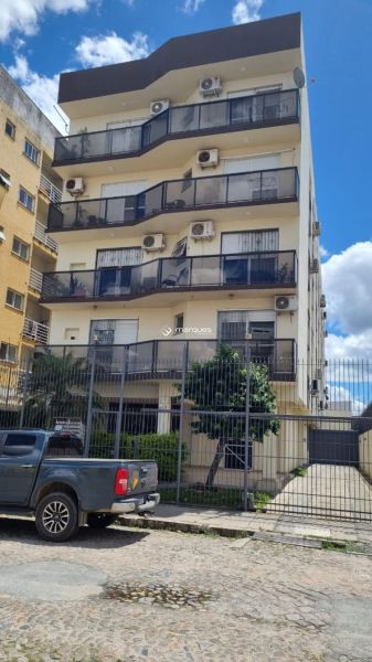 Apartamento com 2 quartos, 1 banheiro e 80m² à venda no bairro Centro, Pelotas