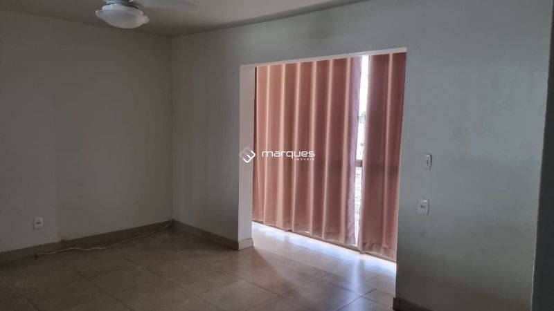 Apartamento com 2 quartos, 1 banheiro e 80m² à venda no bairro Centro, Pelotas