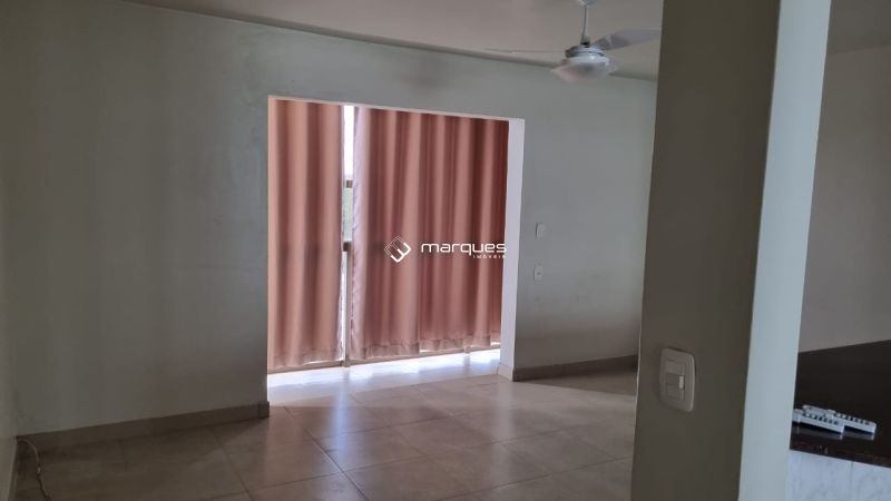 Apartamento com 2 quartos, 1 banheiro e 80m² à venda no bairro Centro, Pelotas
