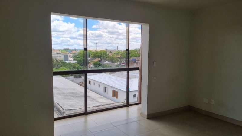 Apartamento com 2 quartos, 1 banheiro e 80m² à venda no bairro Centro, Pelotas