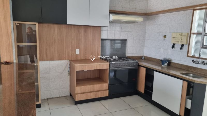 Apartamento com 2 quartos, 1 banheiro e 80m² à venda no bairro Centro, Pelotas
