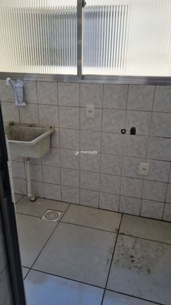 Apartamento com 2 quartos, 1 banheiro e 80m² à venda no bairro Centro, Pelotas