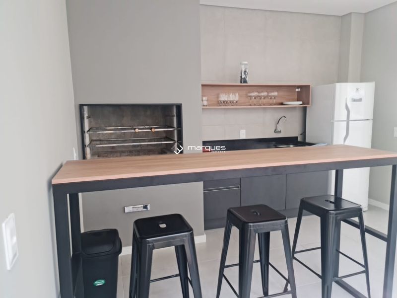 Apartamento com 2 quartos, 1 banheiro e 50m² à venda no bairro Centro, Pelotas
