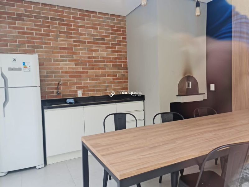 Apartamento com 2 quartos, 1 banheiro e 50m² à venda no bairro Centro, Pelotas
