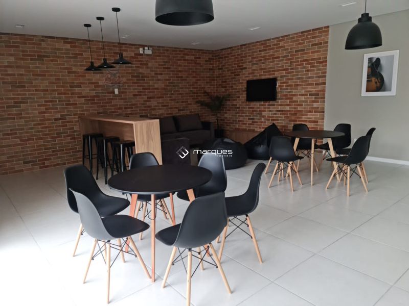 Apartamento com 2 quartos, 1 banheiro e 50m² à venda no bairro Centro, Pelotas