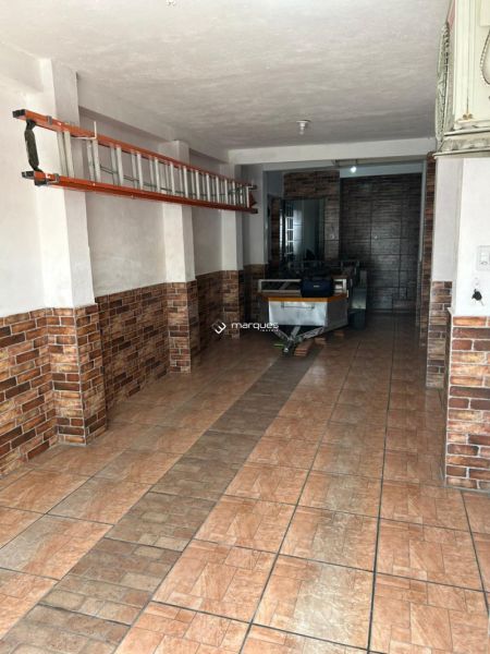 Casa com 3 quartos, 1 banheiro e 188m² à venda no bairro Três Vendas, Pelotas