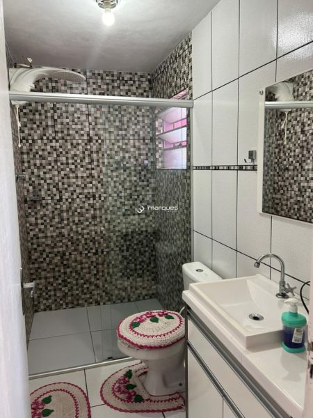 Casa com 3 quartos, 1 banheiro e 188m² à venda no bairro Três Vendas, Pelotas