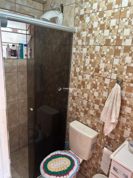 Casa com 3 quartos, 1 banheiro e 188m² à venda no bairro Três Vendas, Pelotas
