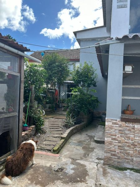 Casa com 3 quartos, 1 banheiro e 188m² à venda no bairro Três Vendas, Pelotas