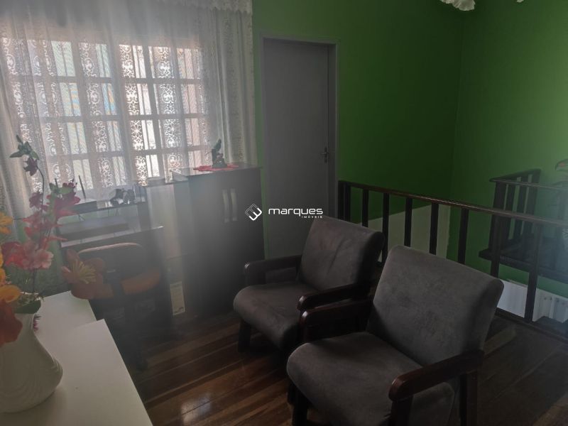 Sobrado com 2 quartos, 2 banheiros e 135m² à venda no bairro Fragata, Pelotas