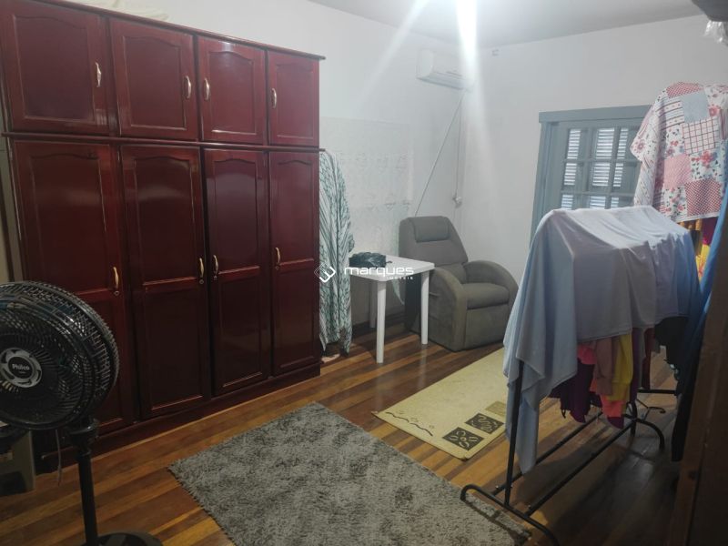 Sobrado com 2 quartos, 2 banheiros e 135m² à venda no bairro Fragata, Pelotas