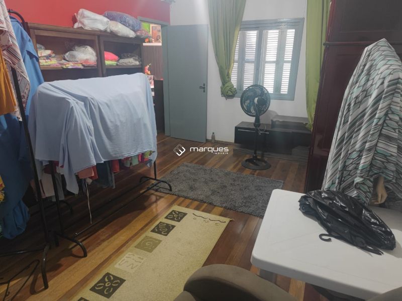 Sobrado com 2 quartos, 2 banheiros e 135m² à venda no bairro Fragata, Pelotas