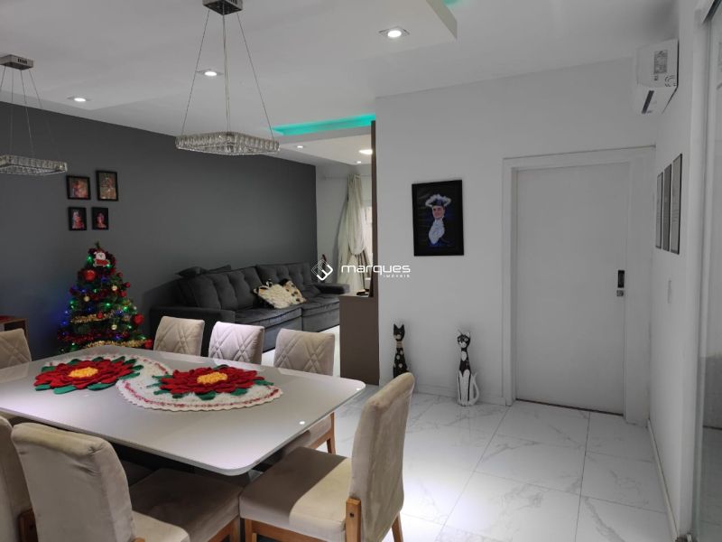 Sobrado com 2 quartos, 2 banheiros e 135m² à venda no bairro Fragata, Pelotas