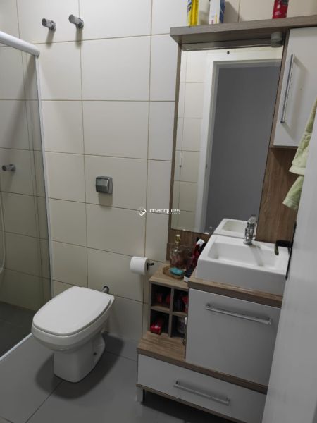 Sobrado com 2 quartos, 2 banheiros e 135m² à venda no bairro Fragata, Pelotas