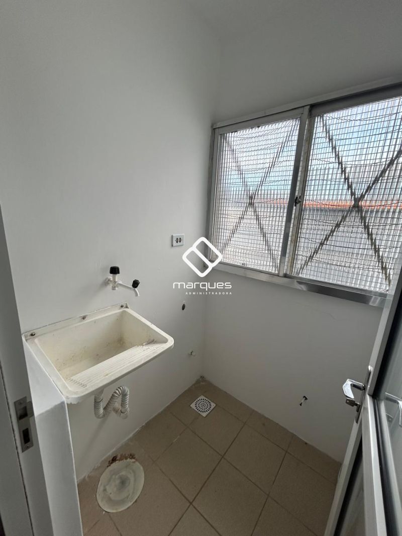 Apartamento com 2 quartos para alugar no bairro Areal, Pelotas