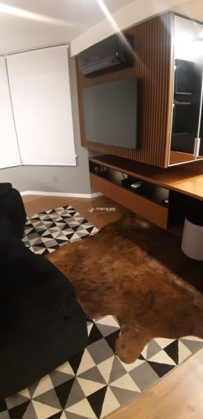 Casa com 4 quartos, 6 banheiros e 440m² à venda no bairro Três Vendas, Pelotas