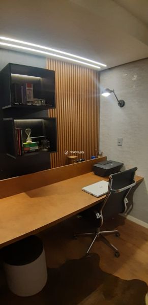 Casa com 4 quartos, 6 banheiros e 440m² à venda no bairro Três Vendas, Pelotas