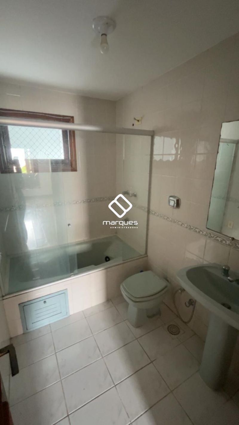 Apartamento com 3 quartos, 2 banheiros e 144m² para alugar no bairro Centro, Pelotas