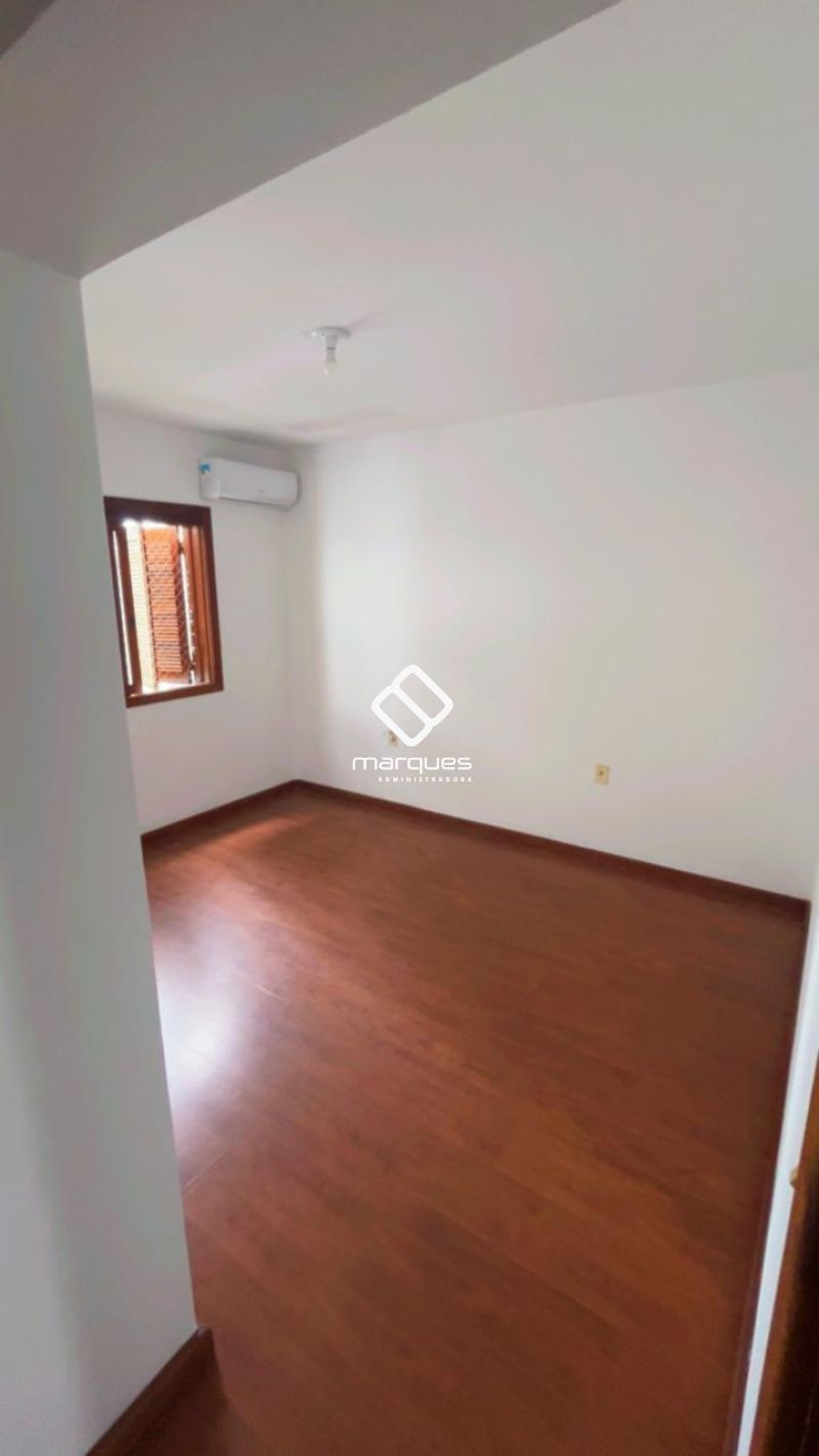 Apartamento com 3 quartos, 2 banheiros e 144m² para alugar no bairro Centro, Pelotas