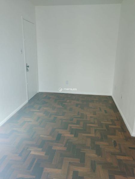 Apartamento com 2 quartos, 1 banheiro e 48m² à venda no bairro Centro, Pelotas