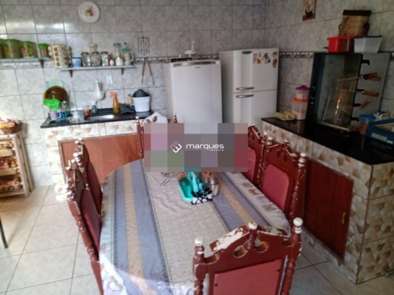 Casa com 3 quartos, 2 banheiros e 127m² à venda no bairro Fragata, Pelotas