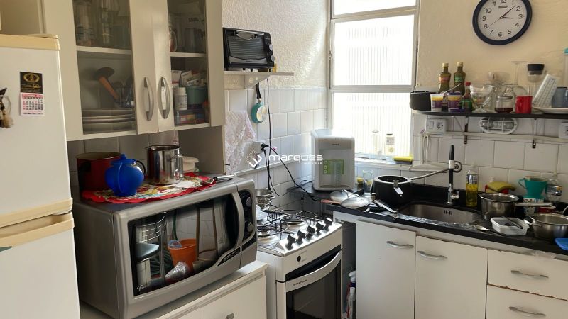 Apartamento com 3 quartos, 2 banheiros e 71m² à venda no bairro Centro, Pelotas