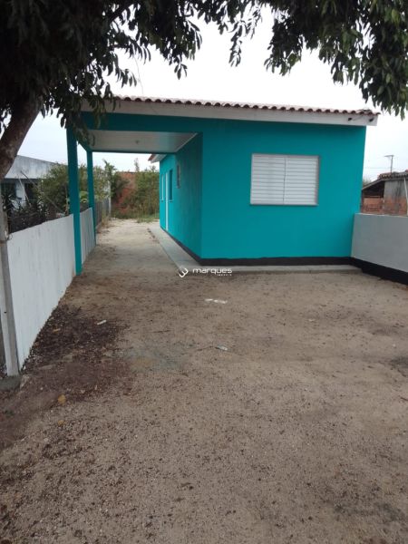 Casa com 2 quartos, 1 banheiro e 46m² à venda no bairro Vila Princesa, Pelotas