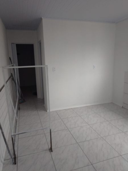 Casa com 2 quartos, 1 banheiro e 46m² à venda no bairro Vila Princesa, Pelotas
