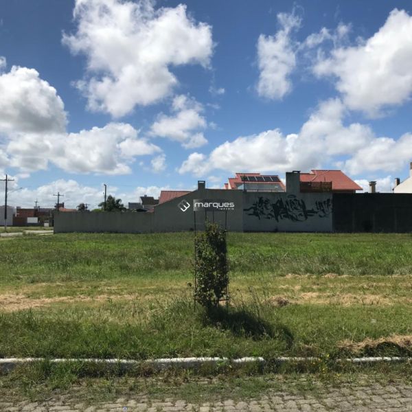 Terreno à venda no bairro Três Vendas, Pelotas