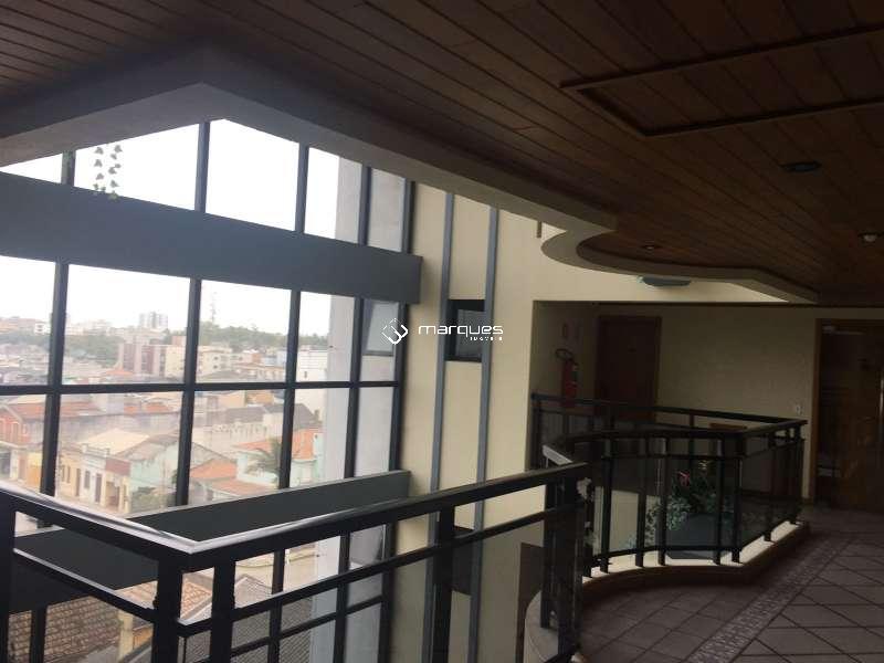 Sala com 2 banheiros e 58m² à venda no bairro Centro, Pelotas