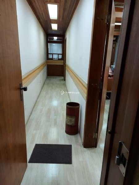 Sala com 2 banheiros e 58m² à venda no bairro Centro, Pelotas