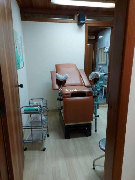 Sala com 2 banheiros e 58m² à venda no bairro Centro, Pelotas