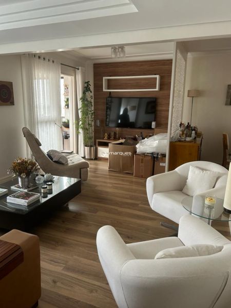 Apartamento com 3 quartos, 3 banheiros e 145m² à venda no bairro Centro, Pelotas