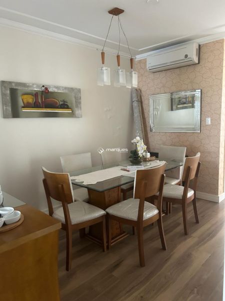 Apartamento com 3 quartos, 3 banheiros e 145m² à venda no bairro Centro, Pelotas