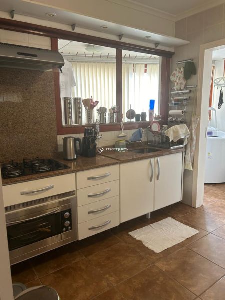 Apartamento com 3 quartos, 3 banheiros e 145m² à venda no bairro Centro, Pelotas