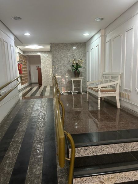 Apartamento com 3 quartos, 3 banheiros e 145m² à venda no bairro Centro, Pelotas
