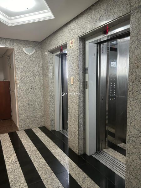 Apartamento com 3 quartos, 3 banheiros e 145m² à venda no bairro Centro, Pelotas